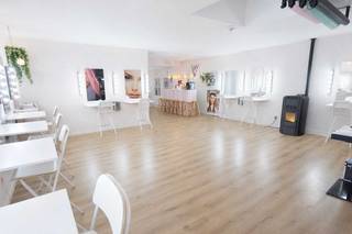 KOOPDAG – zaterdag 21 februari om 15u (op afspraak)Commercieel pand met privé-gedeelte op een rustige en groene ligging langs de Lierse Vesten, ter...