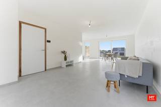 2 landelijke nieuwbouwwoningen met 3 slaapkamers en zongerichte tuin in de dorpskern van BeselareIn de dorpskern van Beselare en op wandelafstand van...