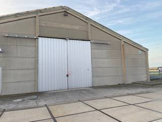 Loods te huur van 6 meter breed en 8,5 meter diep€200 + BTW  21% + 1/12 grondlasten De oppervlakte is +/- 50m²:- 6 meter breed- 8,5 meter diep-...