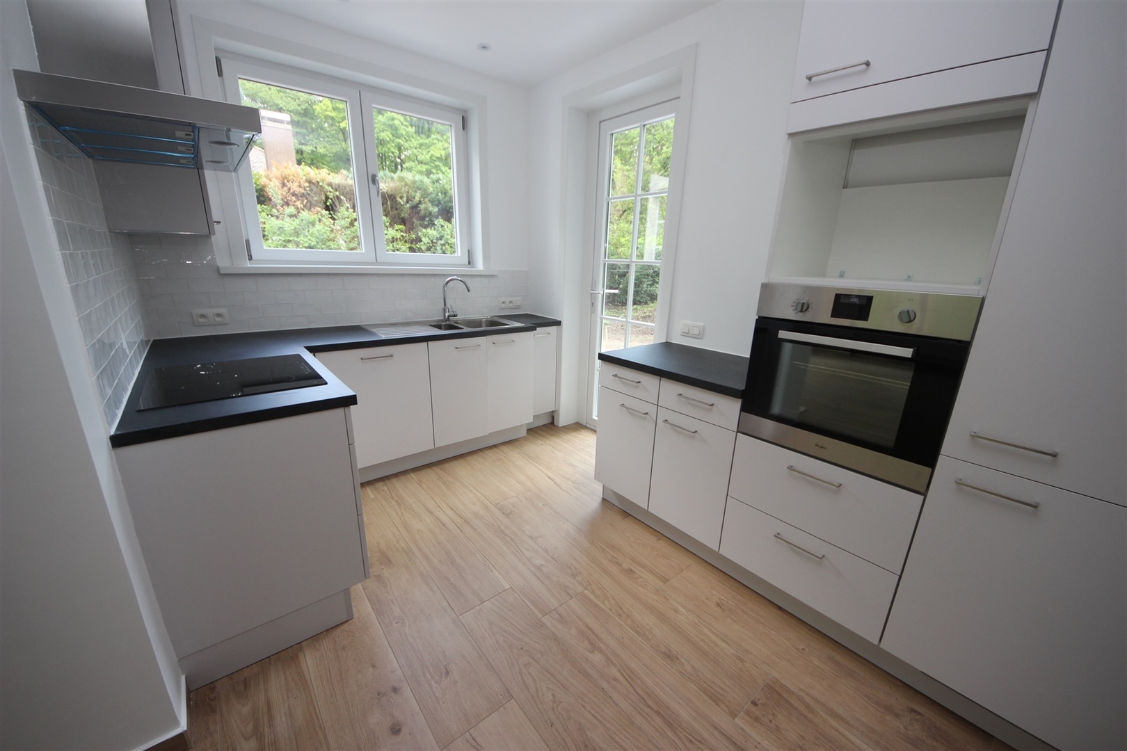 Prachtige woning in residentiële wijk te Destelbergen, op een perceel van 863m²! - foto 5