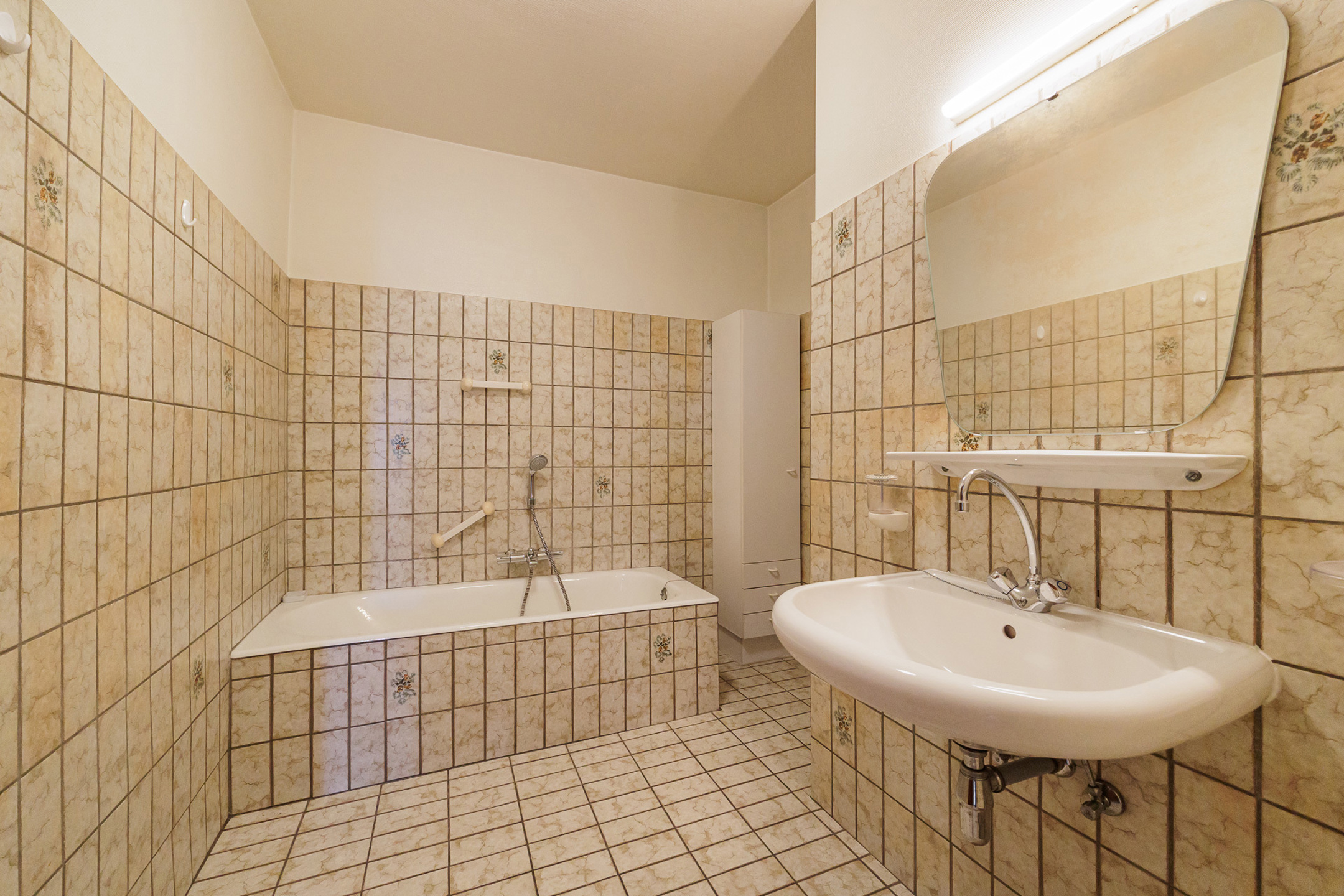 Ruim app. met 3 slpk. en 2 garageboxen in hartje Geel - foto 5