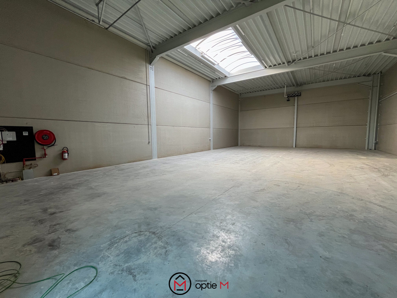 Nieuwbouw KMO-unit met sanitair/verwarming/airco - foto 1