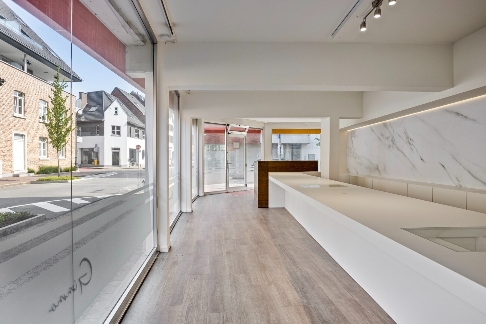 Commercial à vendre à Diepenbeek - photo 4