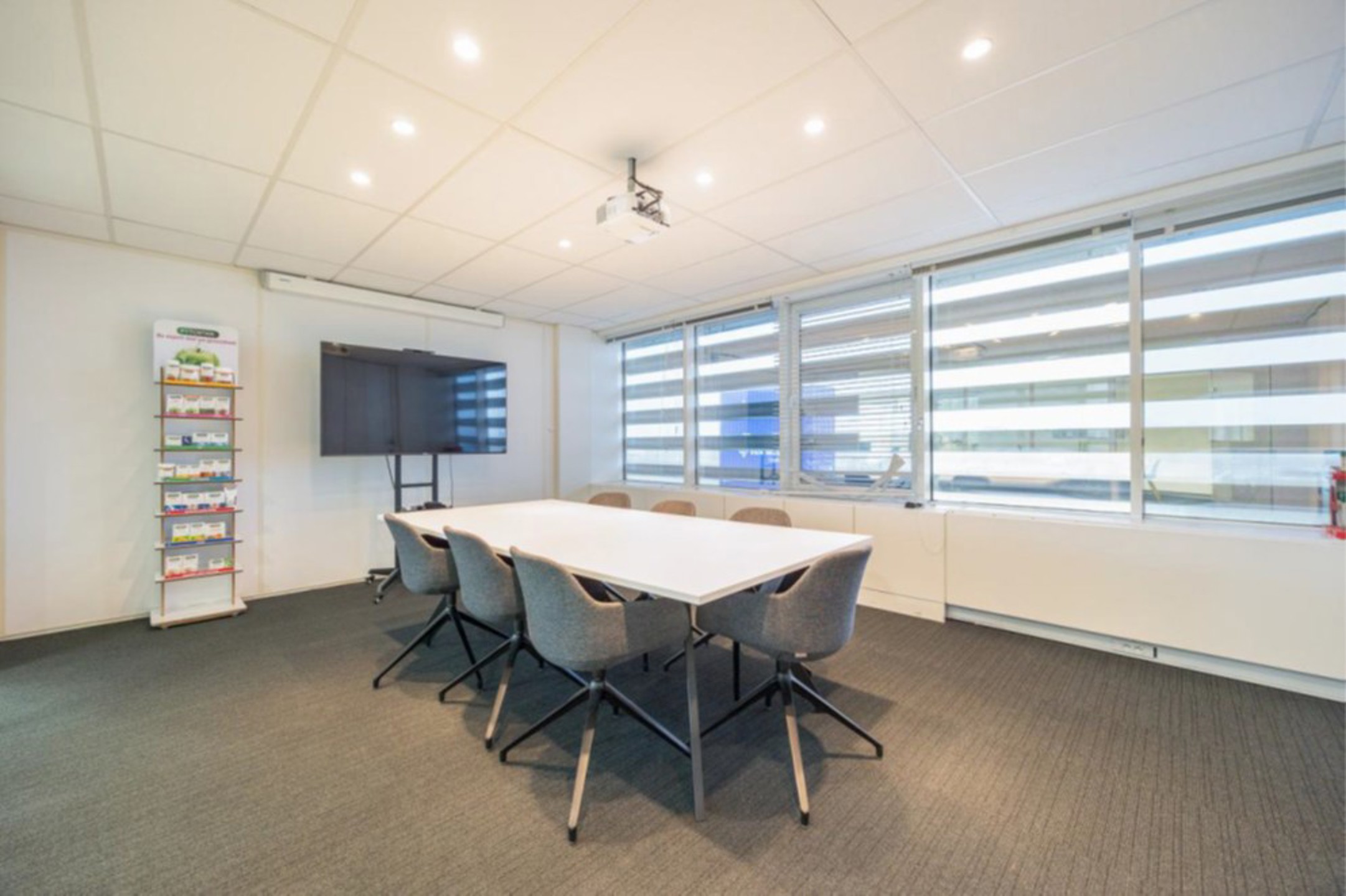 Te Huur: West Port Business C– Kantoorruimte 434m²  Zuid +1 - foto 4