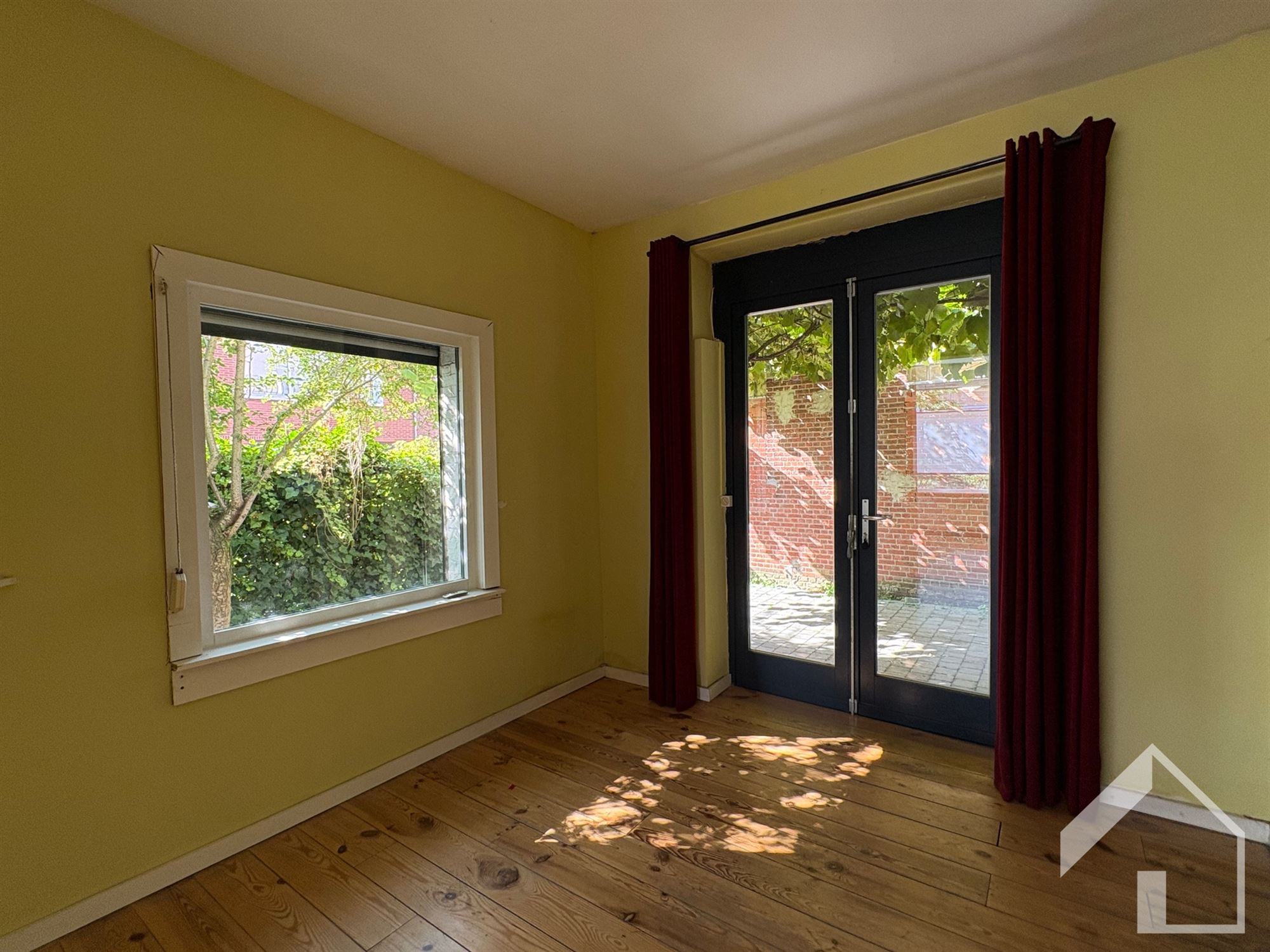 Ruime halfopen woning op goede locatie - foto 5