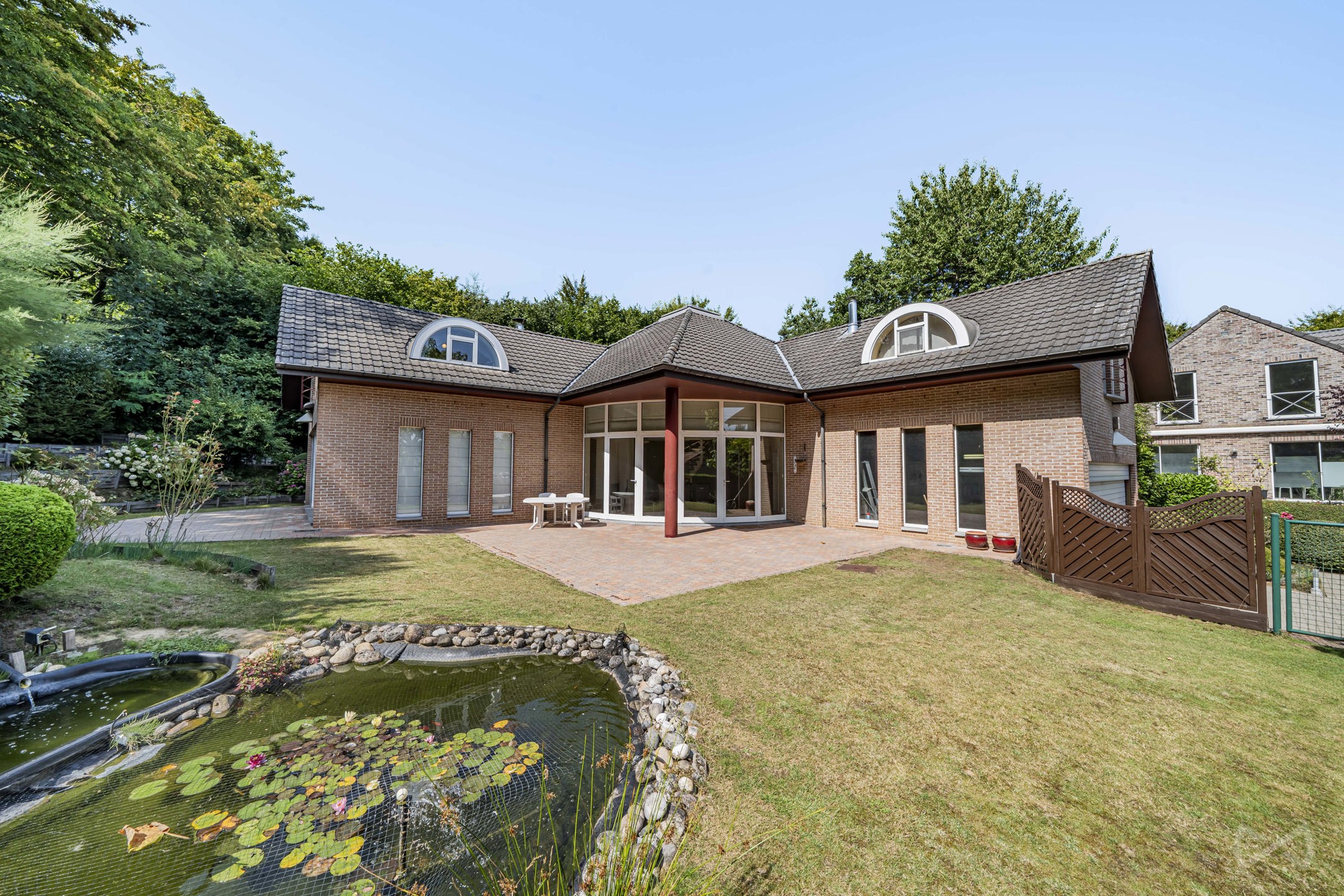 Uniek in Jette: ruime open bebouwing met grote tuin - foto 4