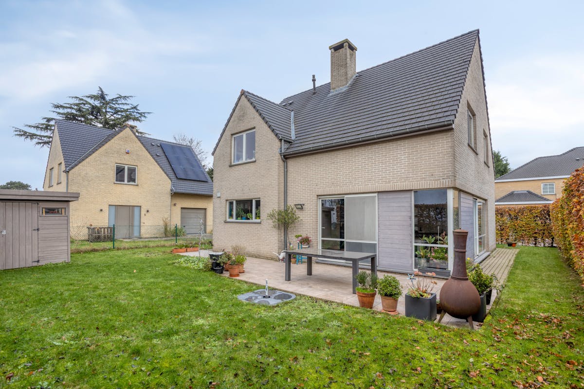 Detached villa in a quiet residential area in Strombeek-Bever - photo 2