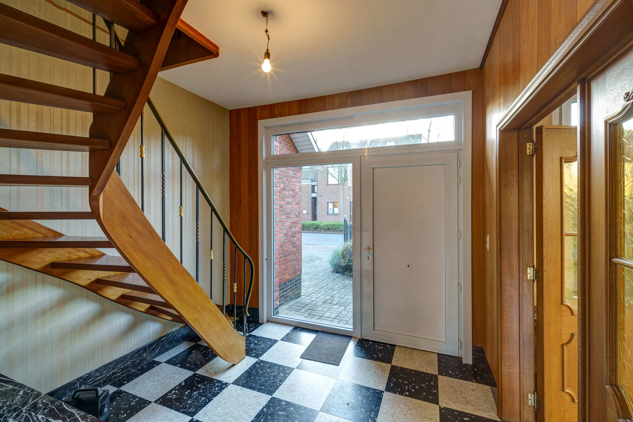 Ruime gezinswoning met vier slk en garage in Kapellen - foto 5