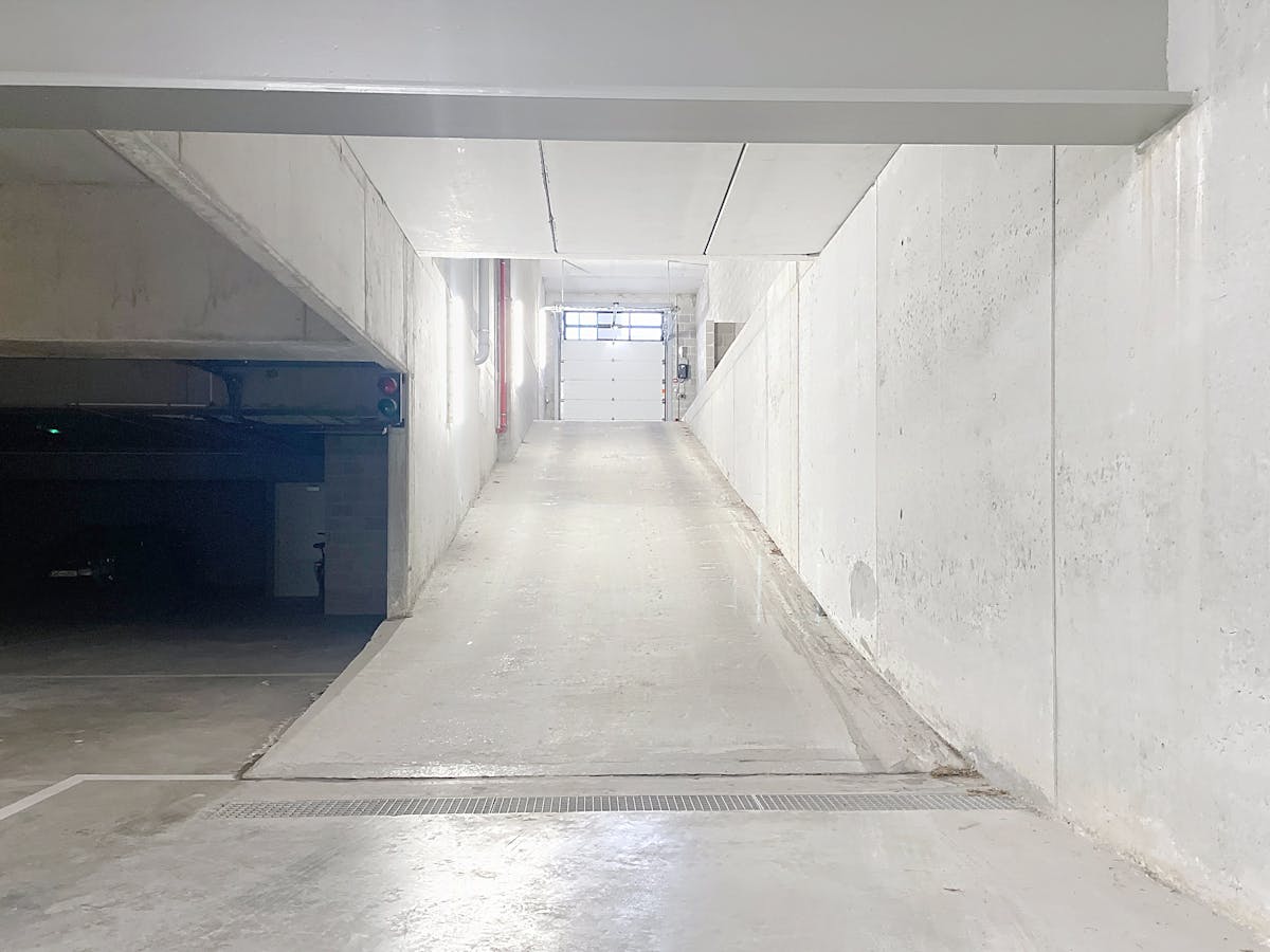 Ondergrondse autostaanplaats te koop in centrum Wilrijk - foto 5
