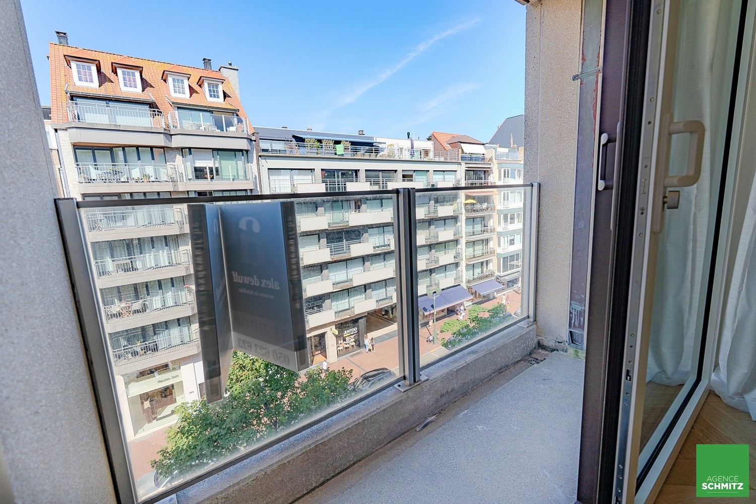 Bel appartement de 2 chambres élégant et prêt à emménager sur l’avenue Lippens à la Place Van Bunnen. - photo 5