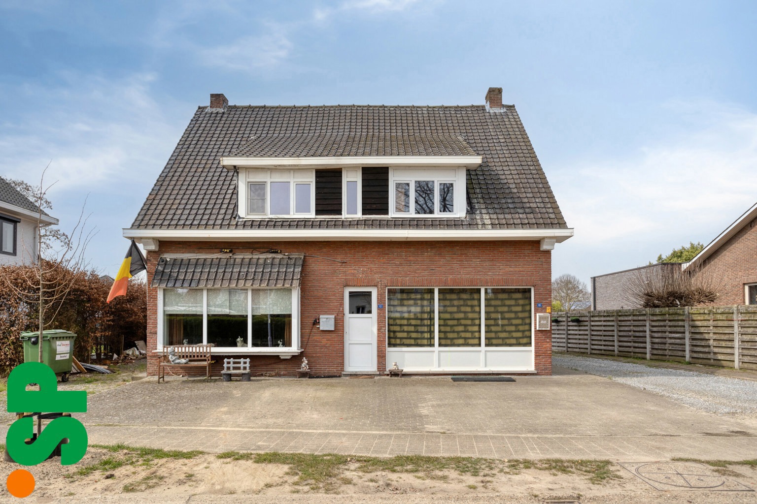 Unieke opbrengsteigendom op een toplocatie te Herentals. - foto 2