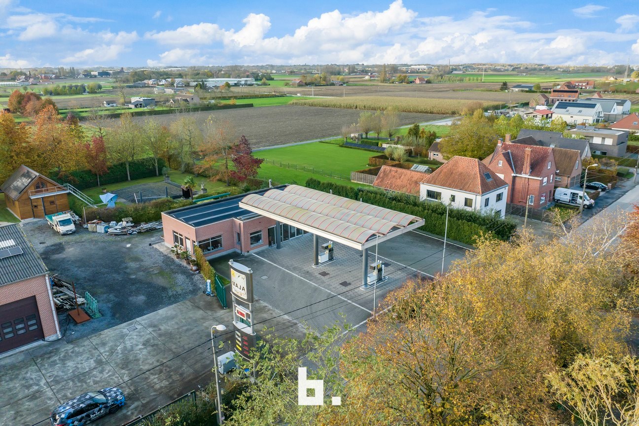 Tankstation met bijhorende shop - foto 2