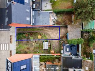 <p><span>Building lot for single-family homes in a prime location in Mechelen.</span></p><p><span>This beautifully oriented, west-facing building lot with an area of 138 m² offers the ideal opportunity to build your own home exactly as you wish. </span></p><p><span>According to current zoning regulations, the frontage width is 6.5 meters, and a maximum building depth of 12 meters is permitted on the ground floor.</span></p><p><span>The building lot is situated in a quiet residential neighborhood with schools, shops, and public transportation within a short distance. </span></p><p><span>In addition, its central location and easy access to major thoroughfares ensure excellent accessibility.</span></p><p><span> </span></p><p><span>Would you like more information, with no obligation? Feel free to contact us at 015/755 444 or <span>info@immovercammen.be</span></span><span>.</span></p><p><span> </span></p>