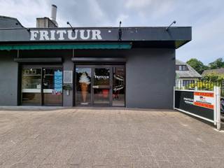 Over te nemen : handelsfonds van frituur Den Tweeling.Opgelet : het gebouw is niet te koop, de handelszaak is over te nemen.In het toeristische...