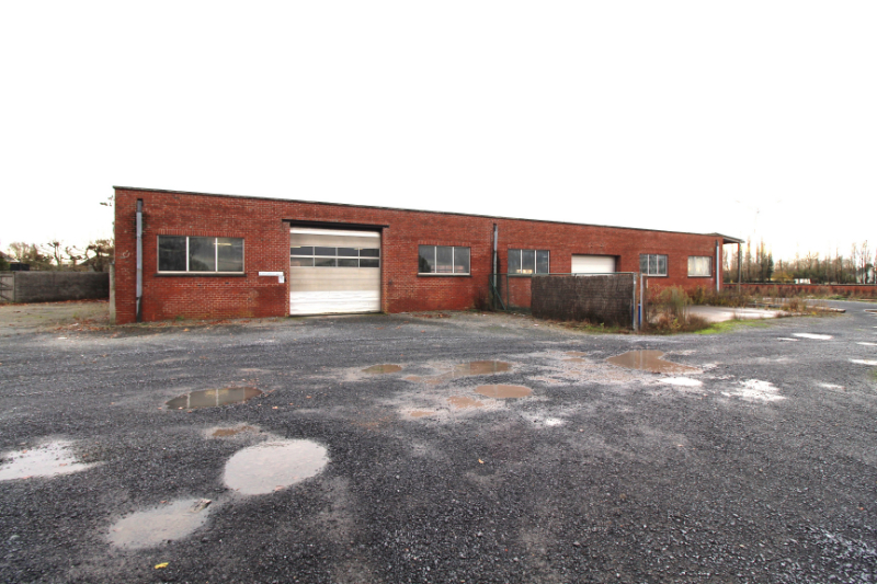 Opslagplaats te huur nabij oprit autostrade te Izegem - foto 1