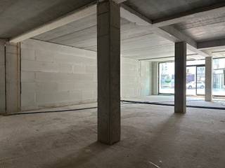 Knap handelspand van 155,50 m² in Residentie "De Voogdij" in het centrum van Mol.Residentie "De Voogdij" is een luxueus project in het hart van Mol,...