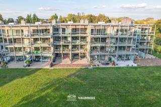 VALIMMAS verkoopt dit welgelegen instapklaar en energiezuinig appartement met mooi zonneterras, kelder en mogelijkheid tot een autostandplaats in...