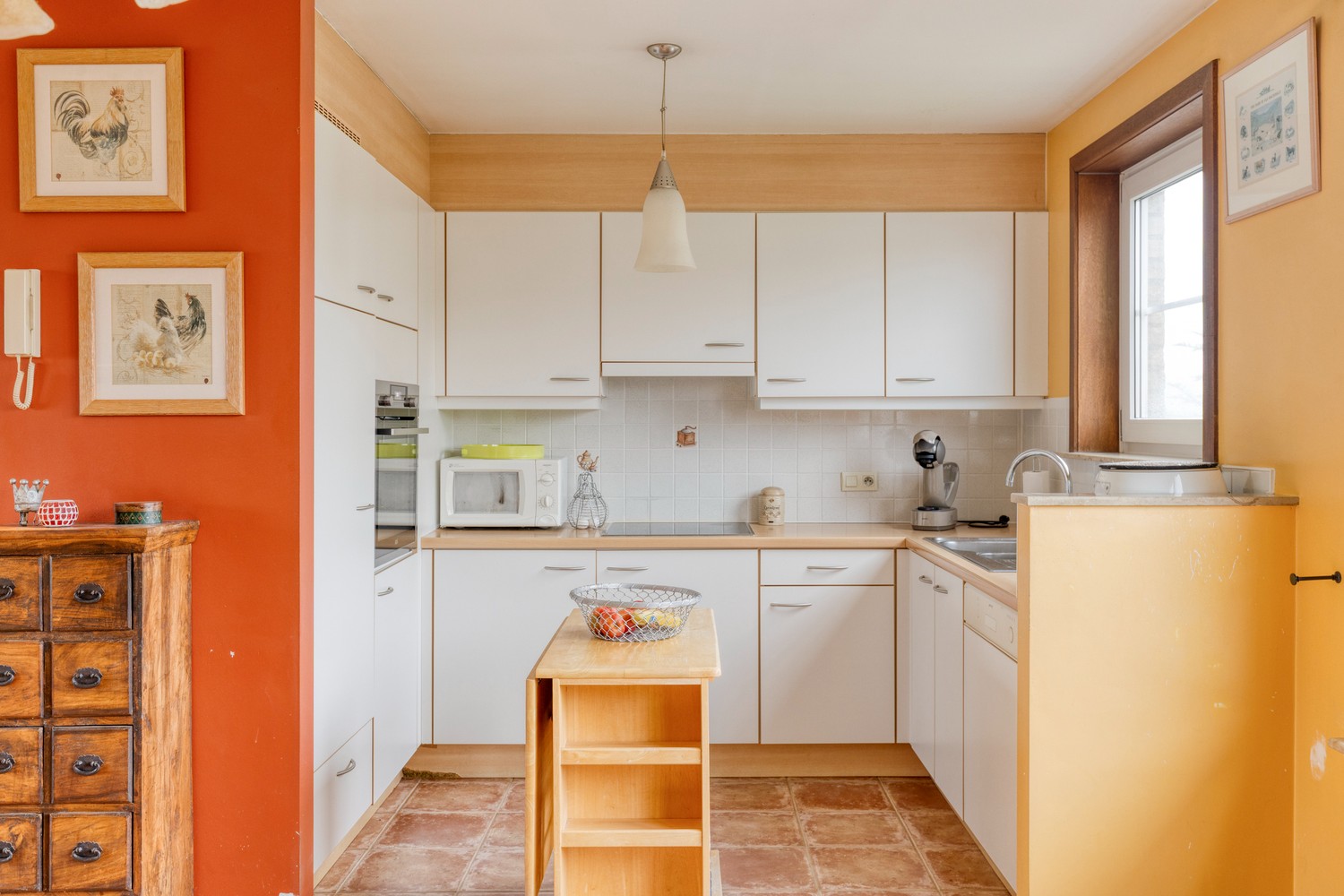 INSTAPKLARE BEL-ÉTAGE MET 3 SLPKS, GARAGE & ZONNIGE TUIN - foto 3