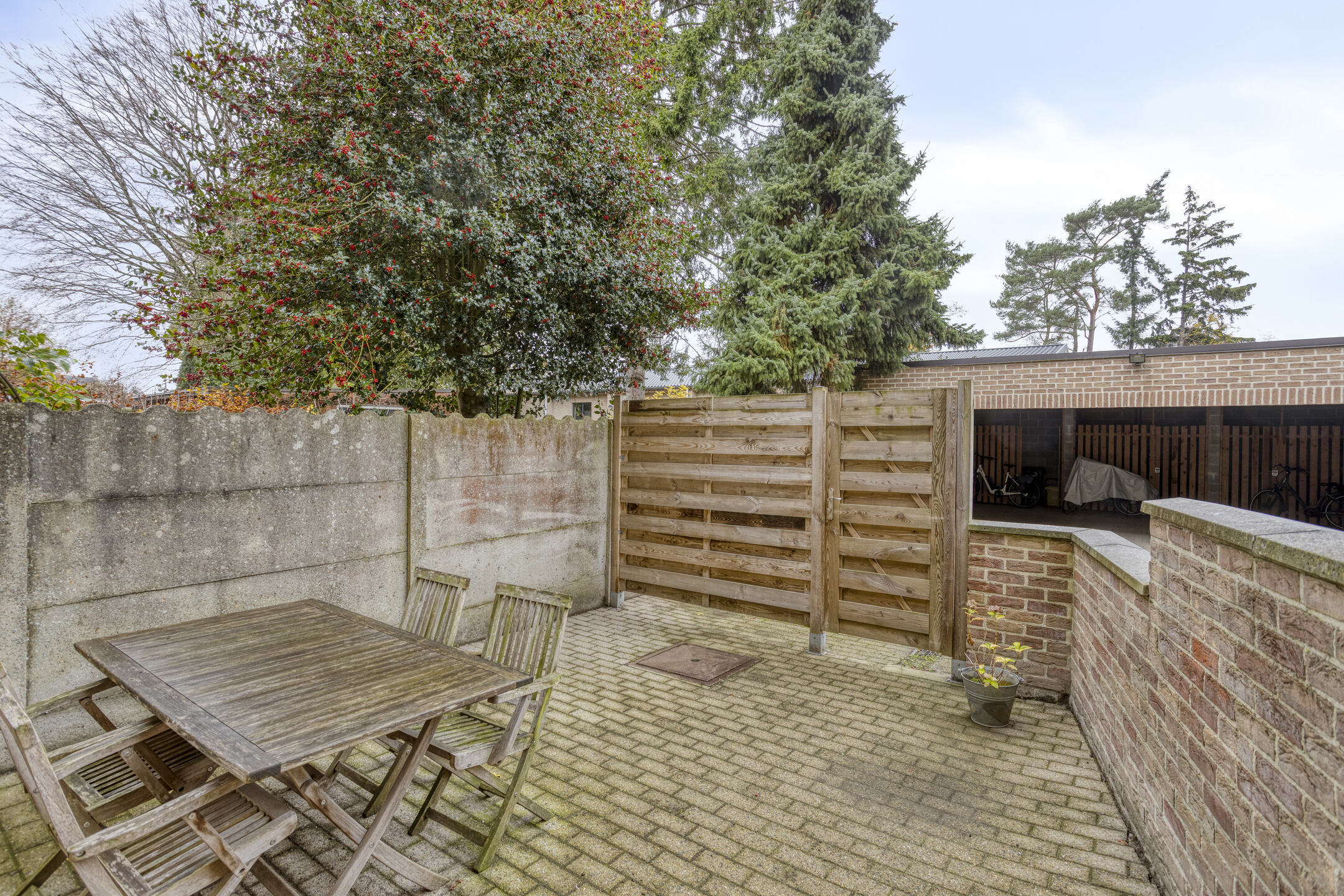 Ruim app. (147m²) met o.a. 2 slpk, terras en autostaanplaats - foto 5