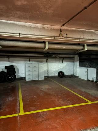 Ondergrondse autostaanplaats te koop topligging in Antwerpen-BerchemIn de Potvlietlaan 10 bieden wij deze ondergrondse autostaanplaats nr. 54 aan,...