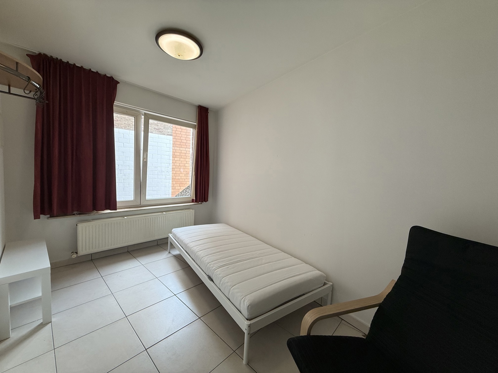 Gemeubelde studio in het centrum van Geel - foto 3