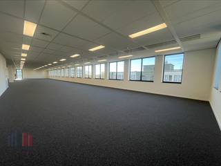 Moderne  kantoorruimte  van 576 m² te huur in Diegem.Uitstekend gelegen op amper 650 m van de op- en afrit Machelen (A201) met vlotte verbinding naar...