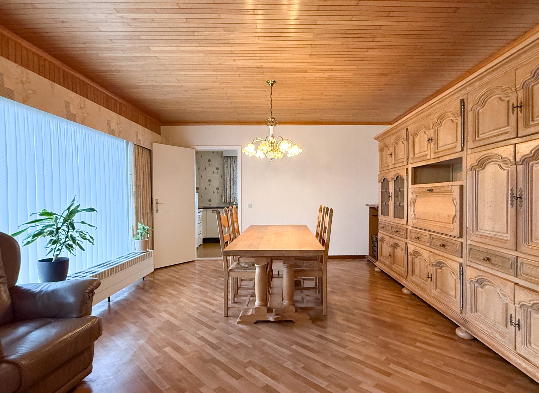 Ruim gelijkvloers appartement met tuin, garage en 3 kamers - foto 5