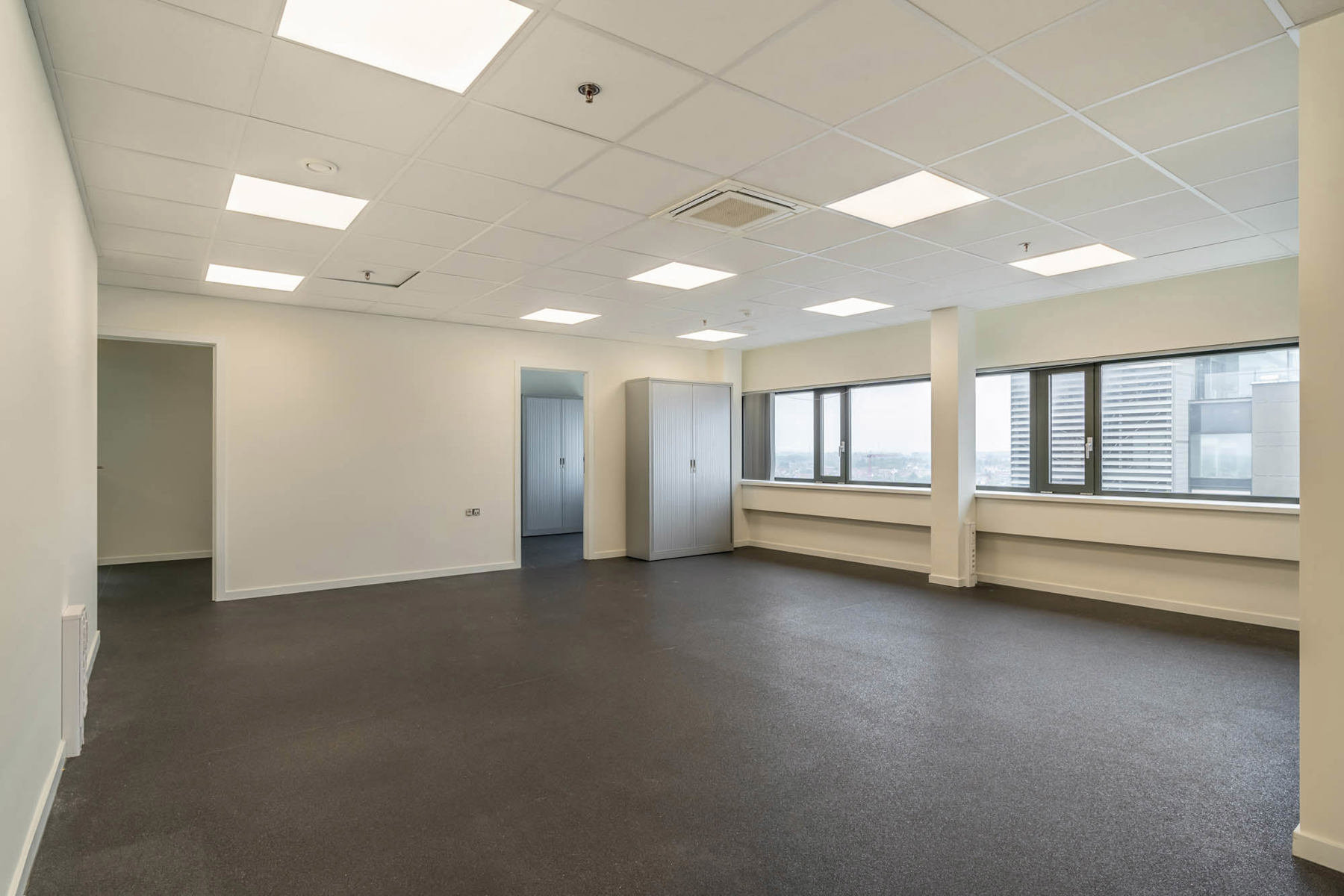 Commercieel te huur in Hasselt - foto 3