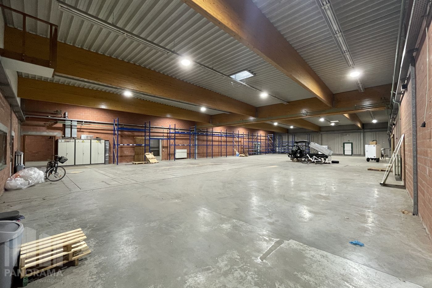 1.900 m² opslagruimte, bureelruimte en overdekte buitenruimte in Meulebeke - foto 5