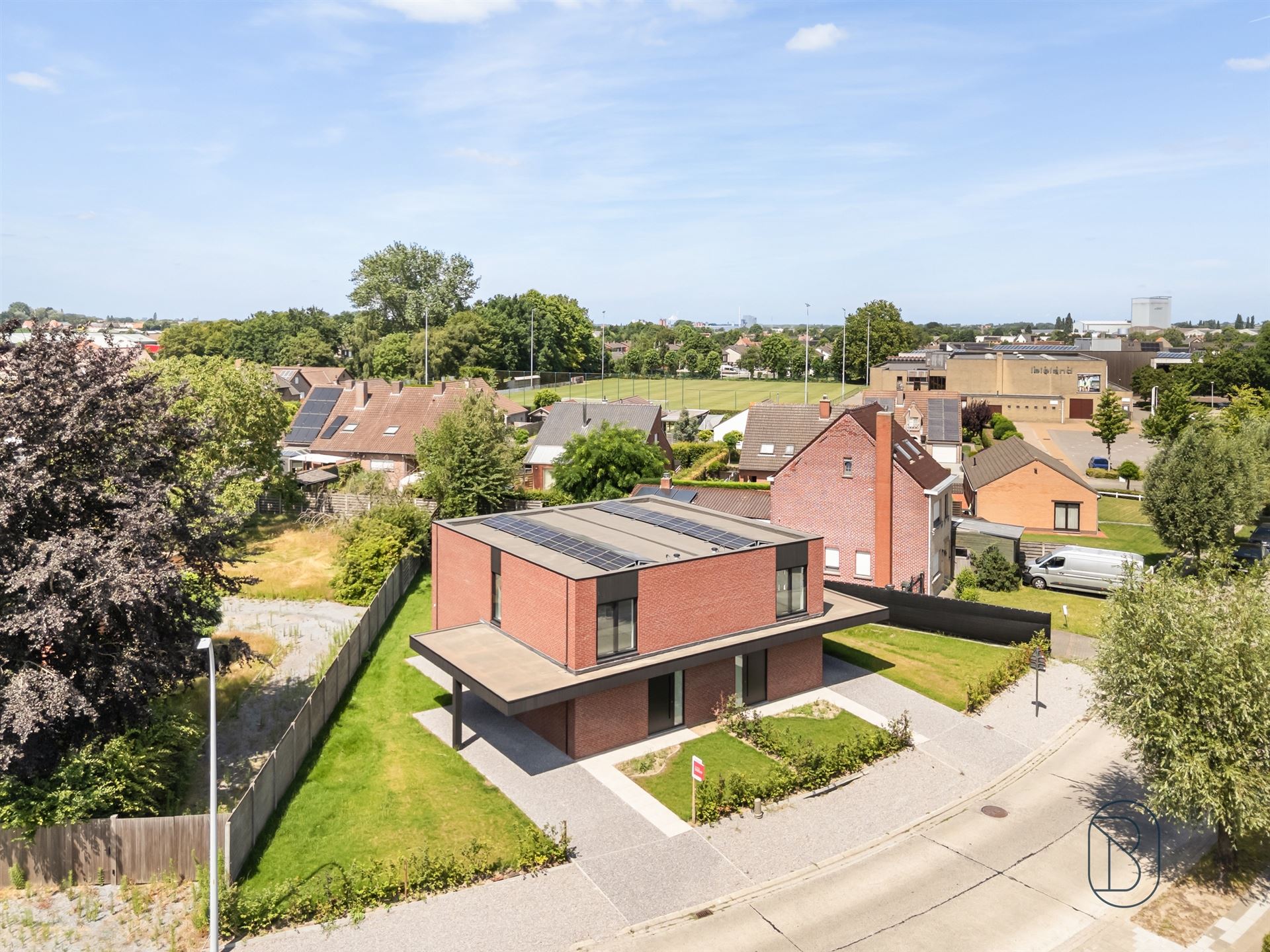2 kwalitatieve luxueuze ENERGIENEUTRALE moderne nieuwbouwwoningen  - foto 3