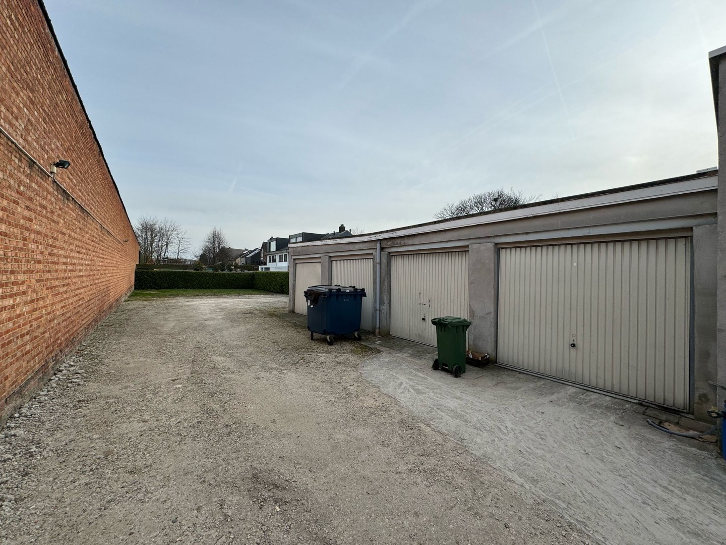 VERHUURD COMMERCIEEL GELIJKVLOERS MET 4 P - foto 3