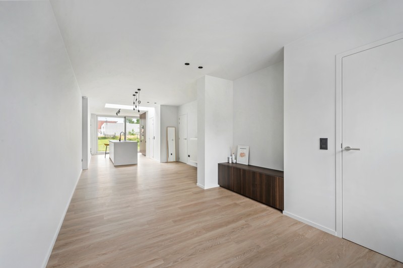 Energiezuinige (B) volledig gerenoveerde gezinswoning met 3 slaapkamers en zonnige tuin - foto 4