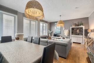[[ DIT PAND NEEMT DEEL AAN DE ERA OPEN HUIZEN DAG OP 13/6 VAN 13:00 TOT 14:00 ]]Blankenberge: Ideaal gelegen handelspand met instapklare woonst op...
