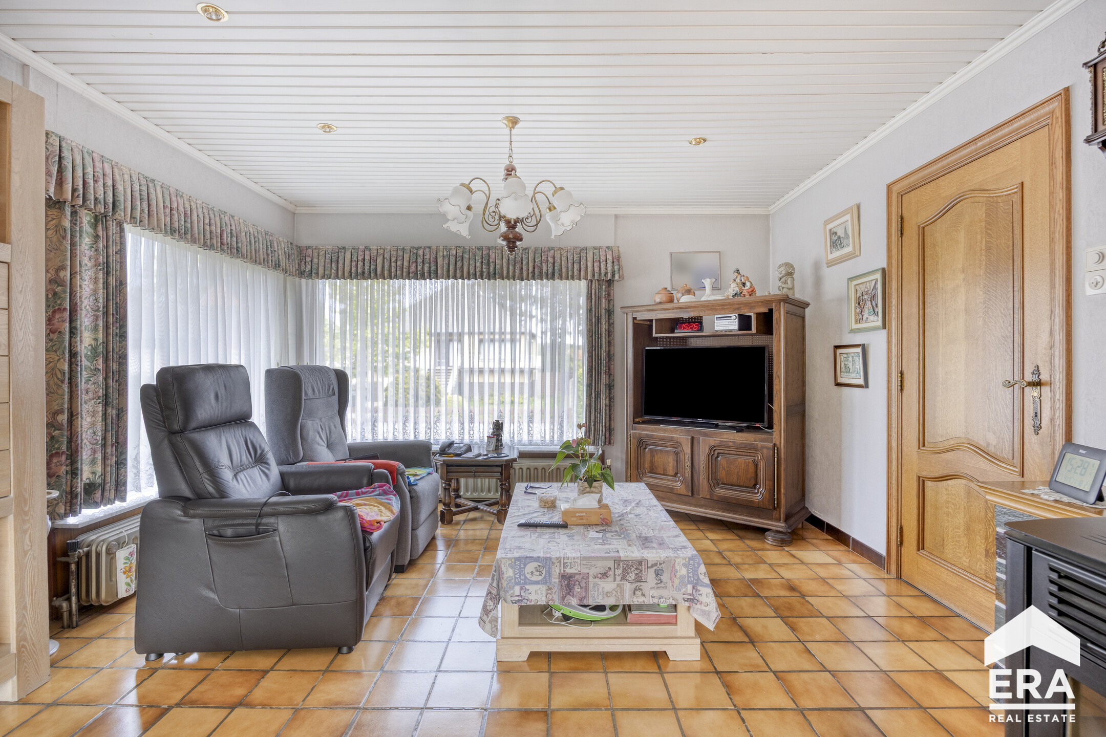 Lichtrijke gezinswoning op 653m² te koop in Lommel! - foto 4