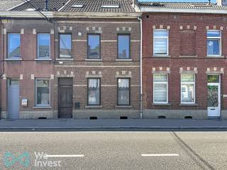 Ideally located in the very centre of Wavre, within immediate proximity to all amenities, shops and major roads, this two-sided house dating...