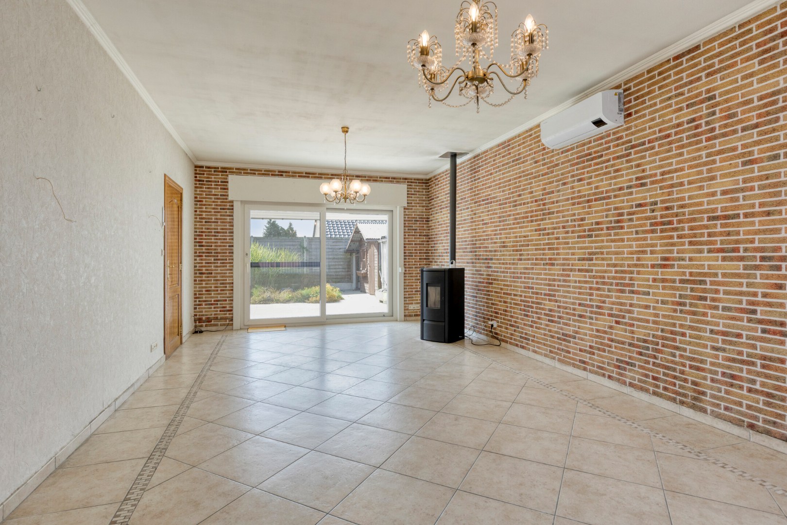 Halfopen bebouwing met 3 slaapkamers, bereikbare zolder in Kumtich! - EPC 366 kWh/m² - bewoonbare opp.158 m² - foto 5