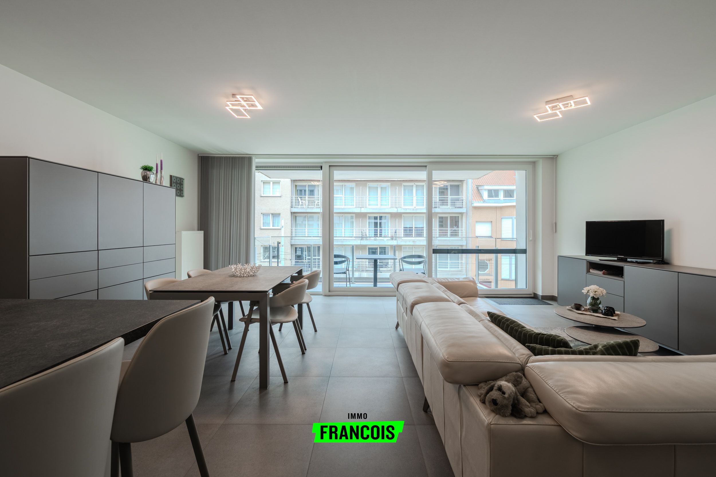 Gemeubeld recent appartement (2019) met 2 slaapkamers en ruim zongericht terras in centrum Middelkerke - foto 4