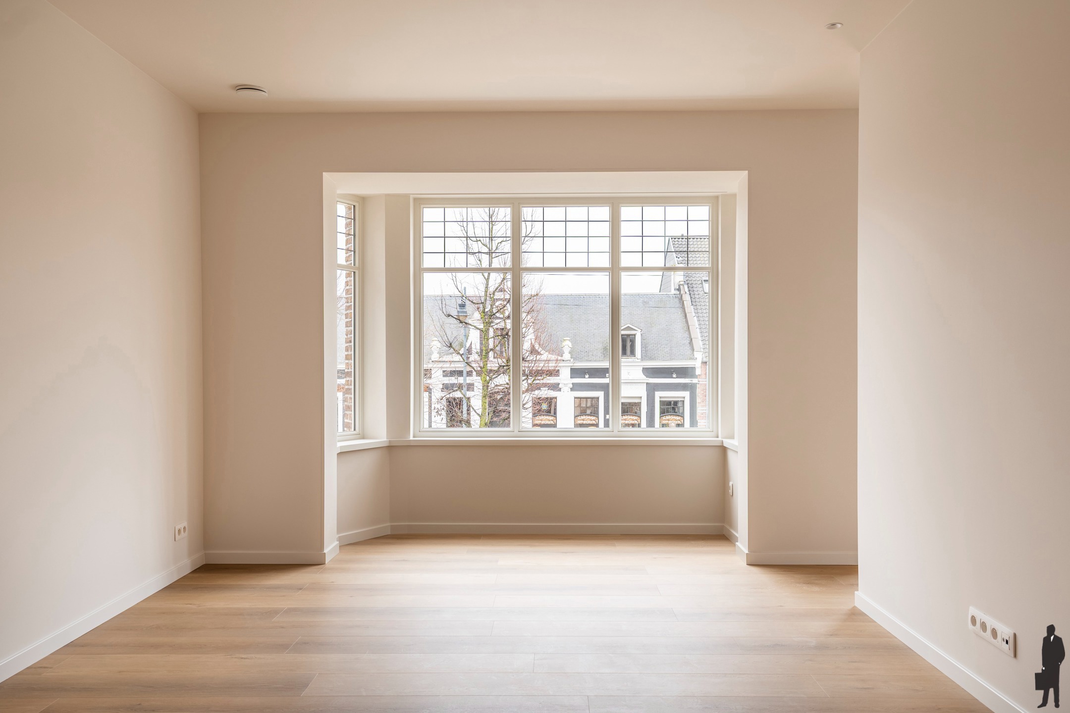 Te huur: stijlvol appartement met groot terras in hartje Hoogstraten. - foto 5