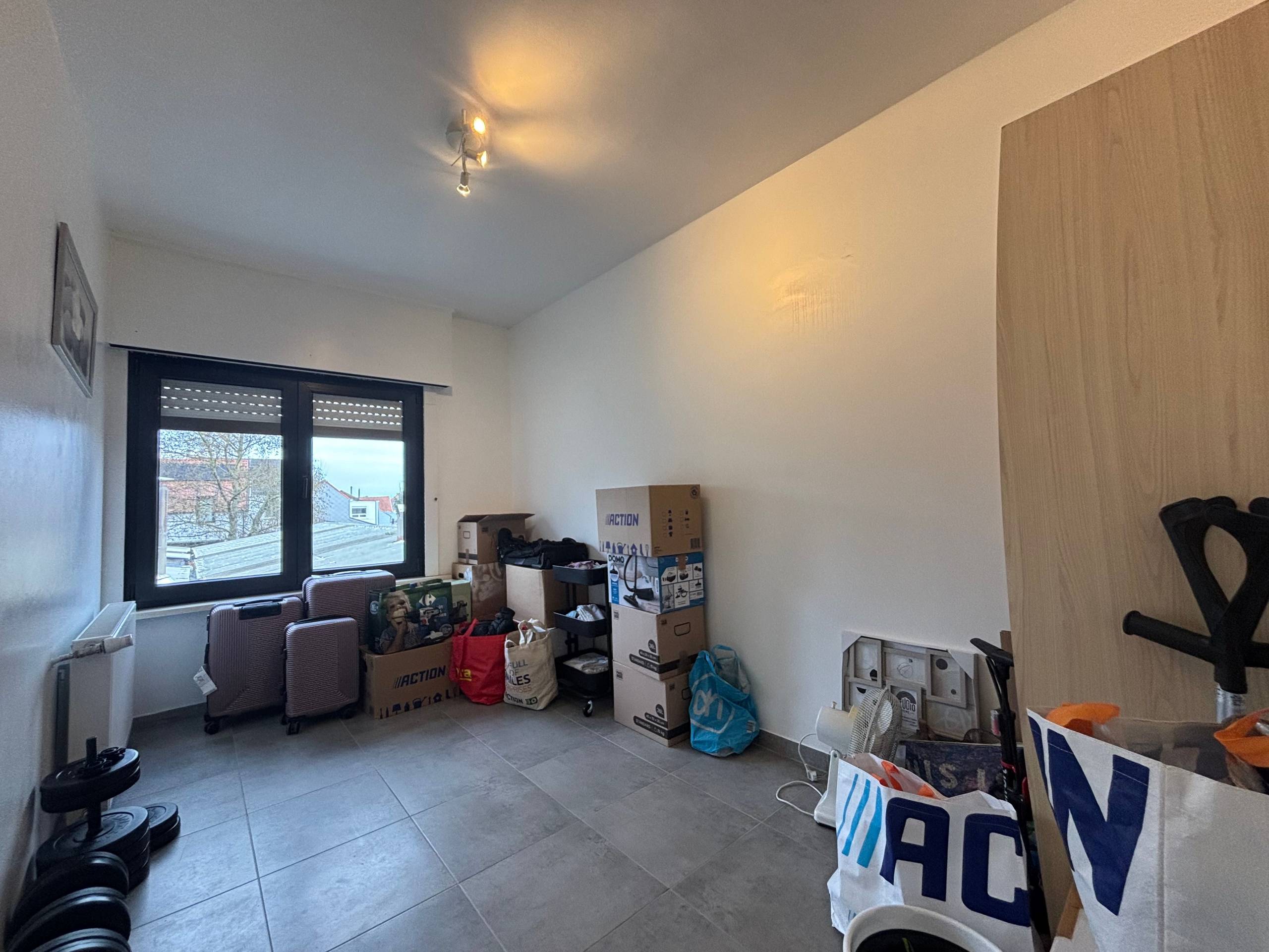 Gerenoveerd tweeslaapkamerappartement te Blankenberge - foto 4
