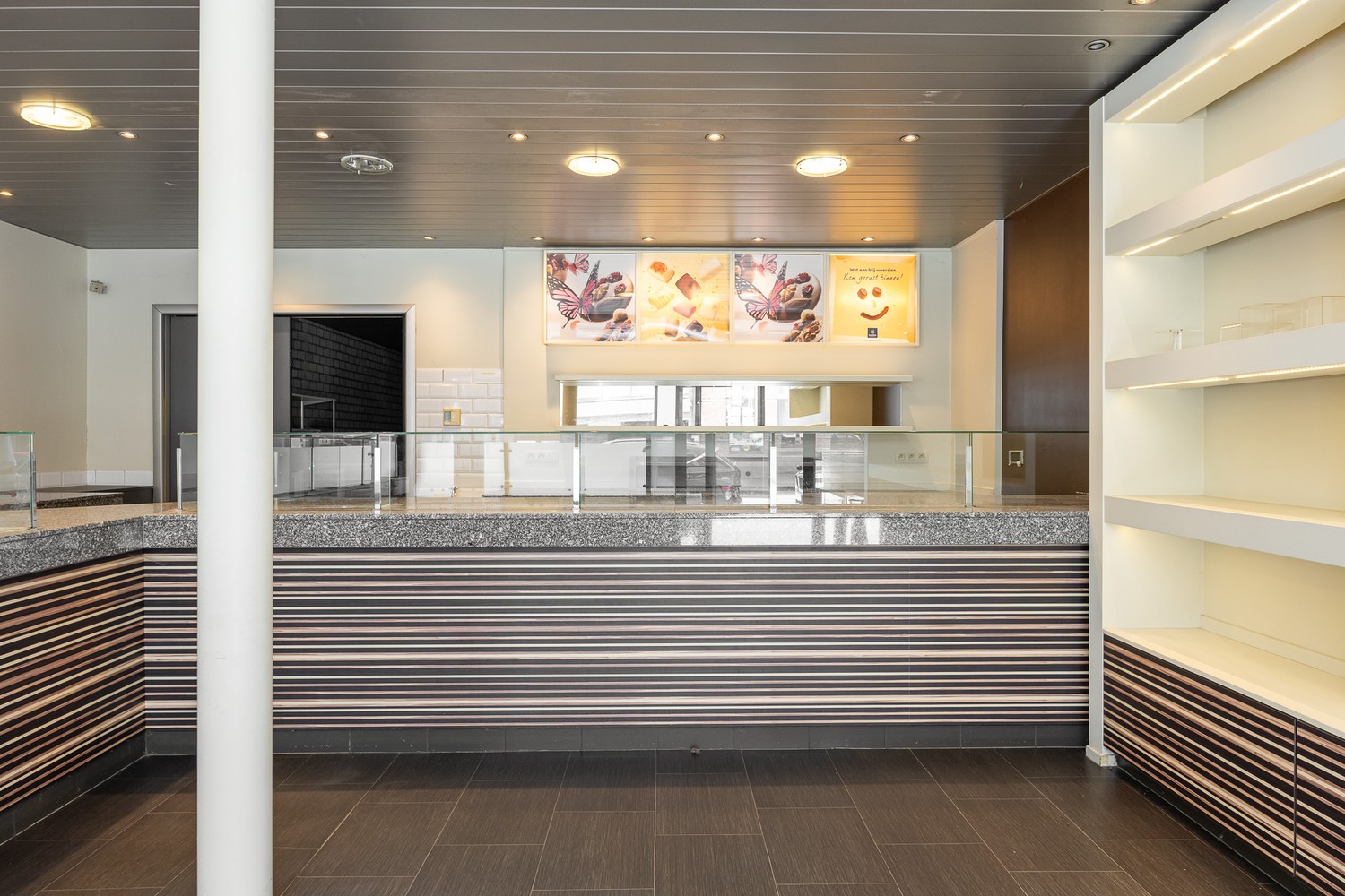 Ruim en veelzijdig handelsgelijkvloers op toplocatie - foto 5