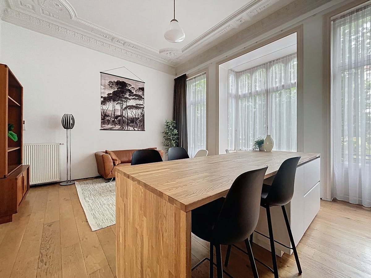 Place Rouppe | Appartment meublé 1 chambre - photo 5