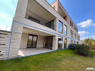 <p><span>Luxury energy efficient new construction apartment 0.2 located in block A </span></p><p><span> </span></p><p><span>The ground floor apartment has an area of 115.3</span><span><sup>m2</sup></span><span>, 3 bedrooms, 2 bathrooms and a terrace so you can always enjoy the surroundings in peace. </span></p><p><span>Underground there is a spacious parking garage with garage boxes, car parking spaces and separate storage rooms.</span></p><p><span> </span></p><p><span>Each apartment is equipped with underfloor heating by means of an air-water heat pump and with a mechanical ventilation system type C+evo. </span></p><p><span>The BEN requirements (nearly energy neutral) are realized by paying special attention to airtightness, good insulation, economical heating systems and solar panels. Each unit will be finished with high-quality materials. </span></p><p><span> </span></p><p><span>The layout of the apartment/home is as follows: a spacious living area followed by an open kitchen (together with an area of about 40</span><span><sup>m2</sup></span><span>), laundry room / storage room, night hall with access to the 3 bedrooms,</span></p><p><span>2 bathrooms with shower and bathtub and a separate toilet.</span></p><p><span> </span></p><p><span>Furthermore, you determine the "look and feel" of your own apartment by making your choice at the indicated suppliers.</span></p><p><span> </span></p><p><span>Price of the apartment</span></p><p><span>Land value: € 112 000.00 (excluding 12% RR) € 125 440.00 (including 12% RR)</span></p><p><span>Construction value: € 287 000.00 (excluding 21% VAT) € 347 270.00 (including 21% VAT)</span></p><p><span>TOTAL :</span><span>€ 399 000.00 (excluding costs) € 472 710.00 (including costs)</span></p><p><span> </span></p><p><span>For a visualization of the entire project, a scale model has been created and is on display at the office of Janssen and Janssen - Theo Verellenlaan 55, Gooreind Wuustwezel</span></p><p><span>In addition, the specifications and plans are available at the office by appointment: tel 03/663 44 44</span></p><p><span> </span></p><p><span>More information on www.janssenenjanssen.be</span></p><p><span> </span></p>