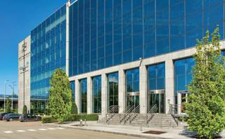 Beautiful office complex ideally and strategically located close to the E19 motorway, the city centre and the Brussels Ring Road. Prime location...