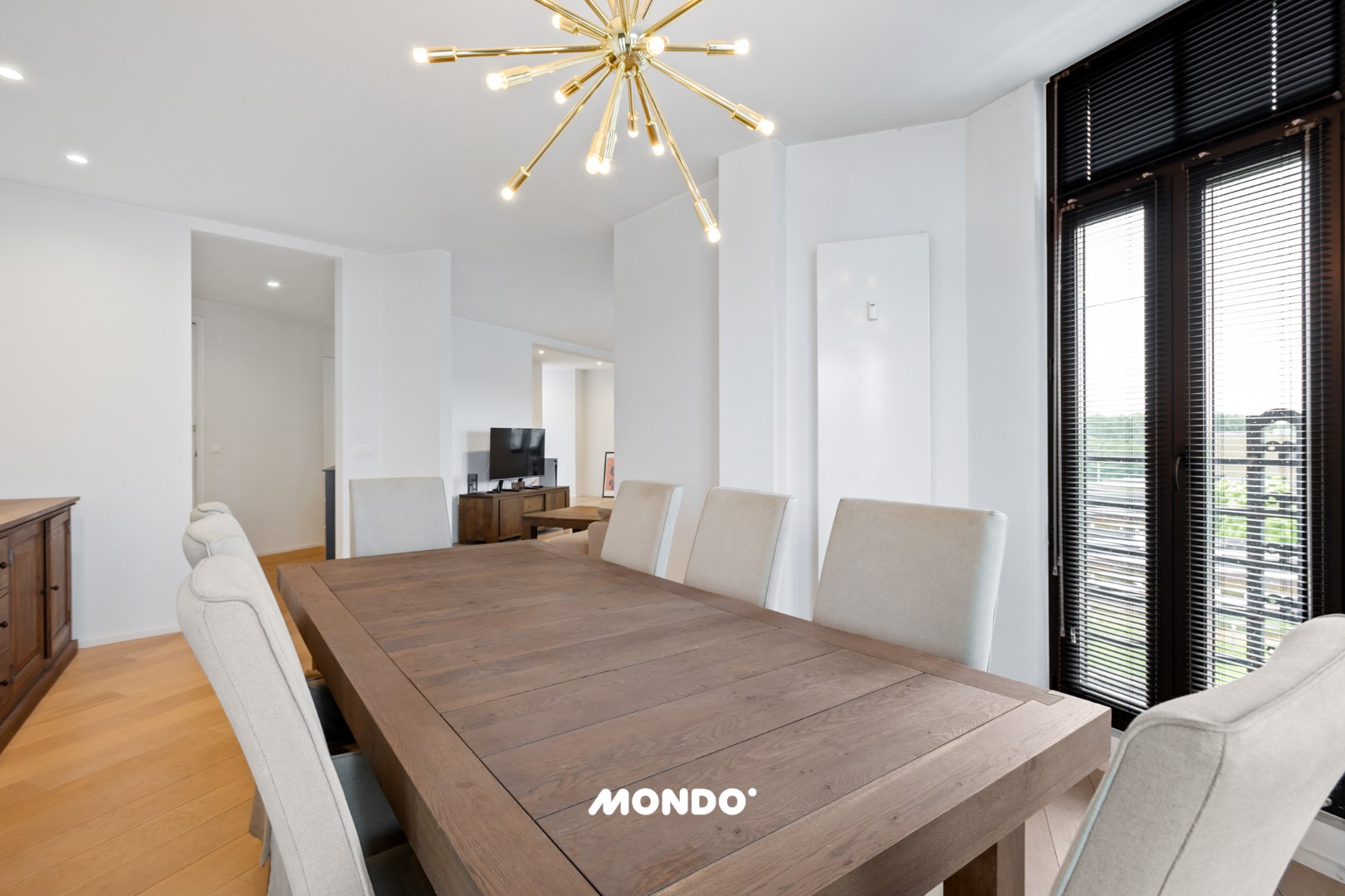 Penthouse design lumineux dans une résidence emblématique de style Art déco. - photo 4