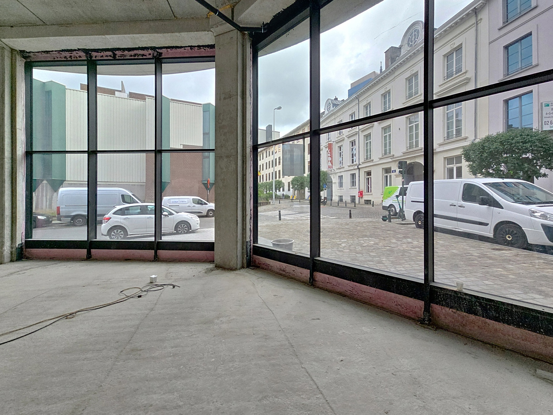 Commercial à vendre à Bruxelles - photo 4