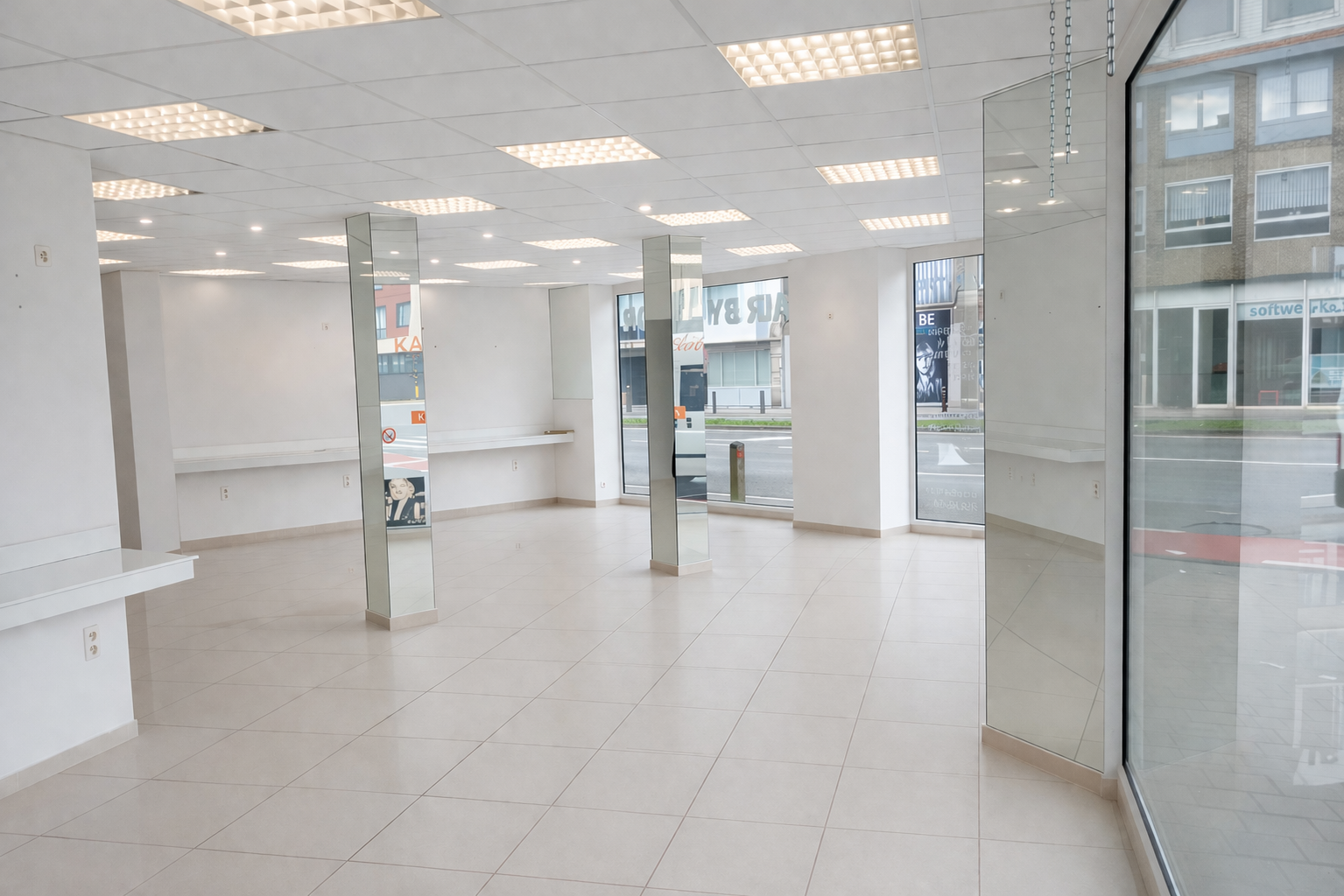 Ruim handelspand in Gent te koop - foto 4