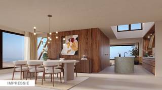 Dit unieke triplex appartement op de zeedijk biedt een uitzonderlijke woonervaring met adembenemende panoramische zichten op de zee en de stad...