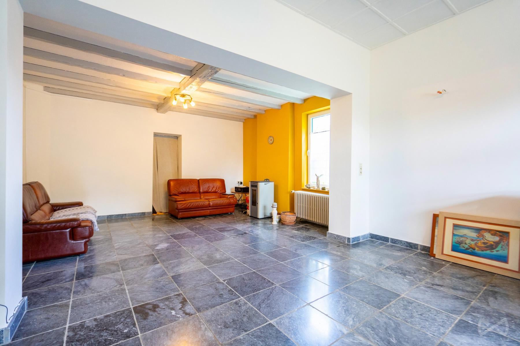 Huis te koop in Jumet met 3 slaapkamers - foto 3