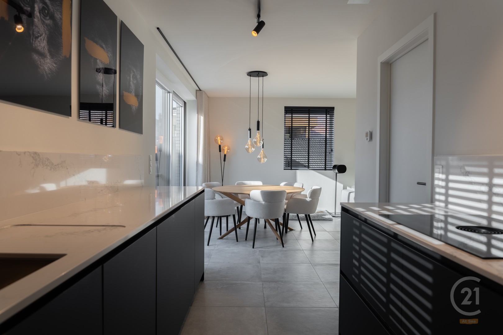 Moderne Woning met 4 Slaapkamers en Inpandige Garage in Lombardsijde - foto 5