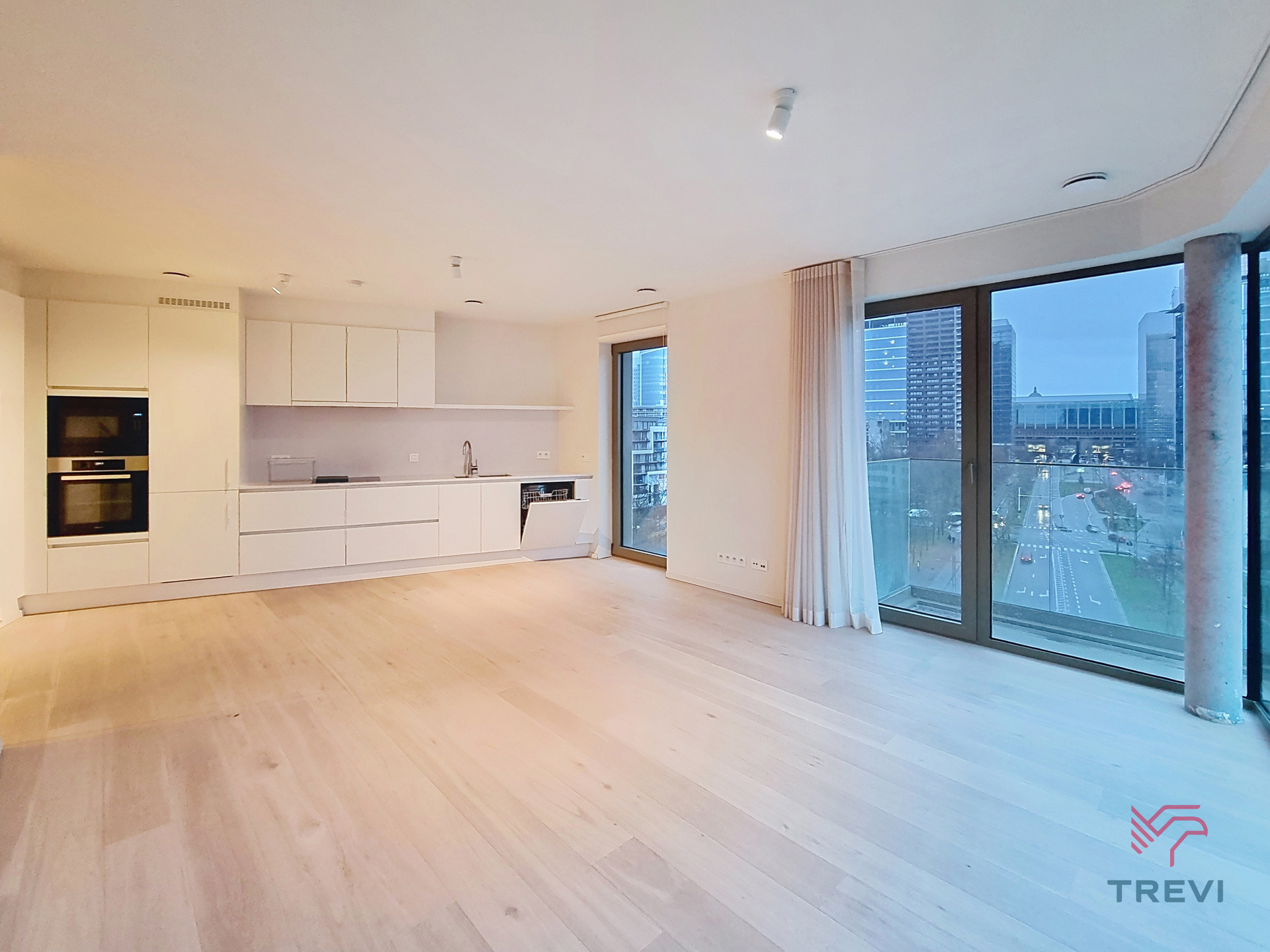 Appartement met 2 slaapkamers van ±90 m² in recent gebouw - foto 2